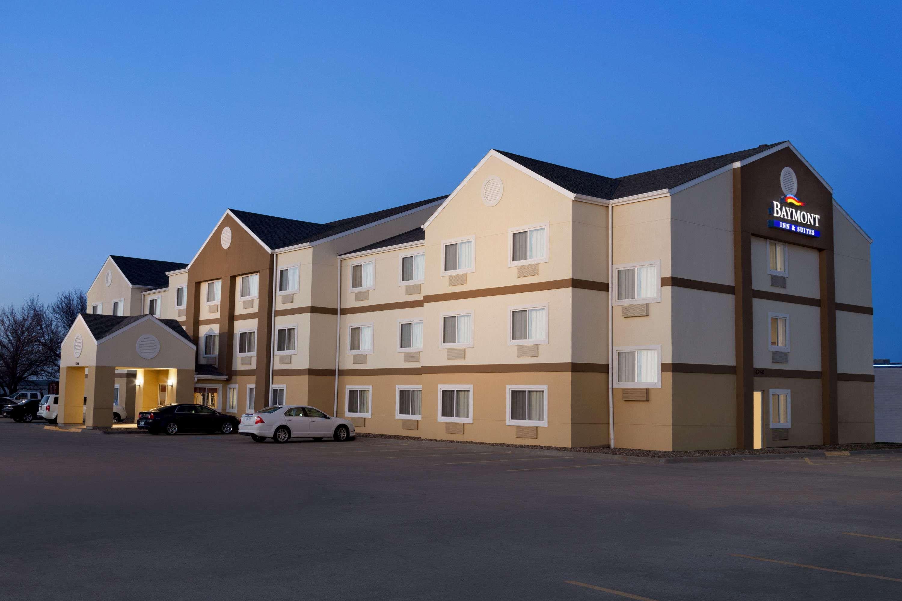 Baymont By Wyndham Salina Hotel Luaran gambar