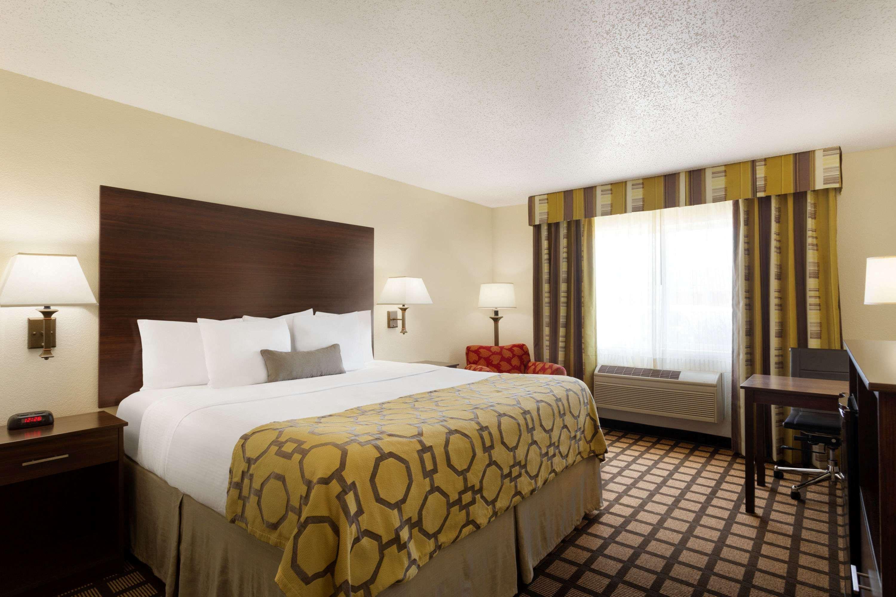 Baymont By Wyndham Salina Hotel Luaran gambar
