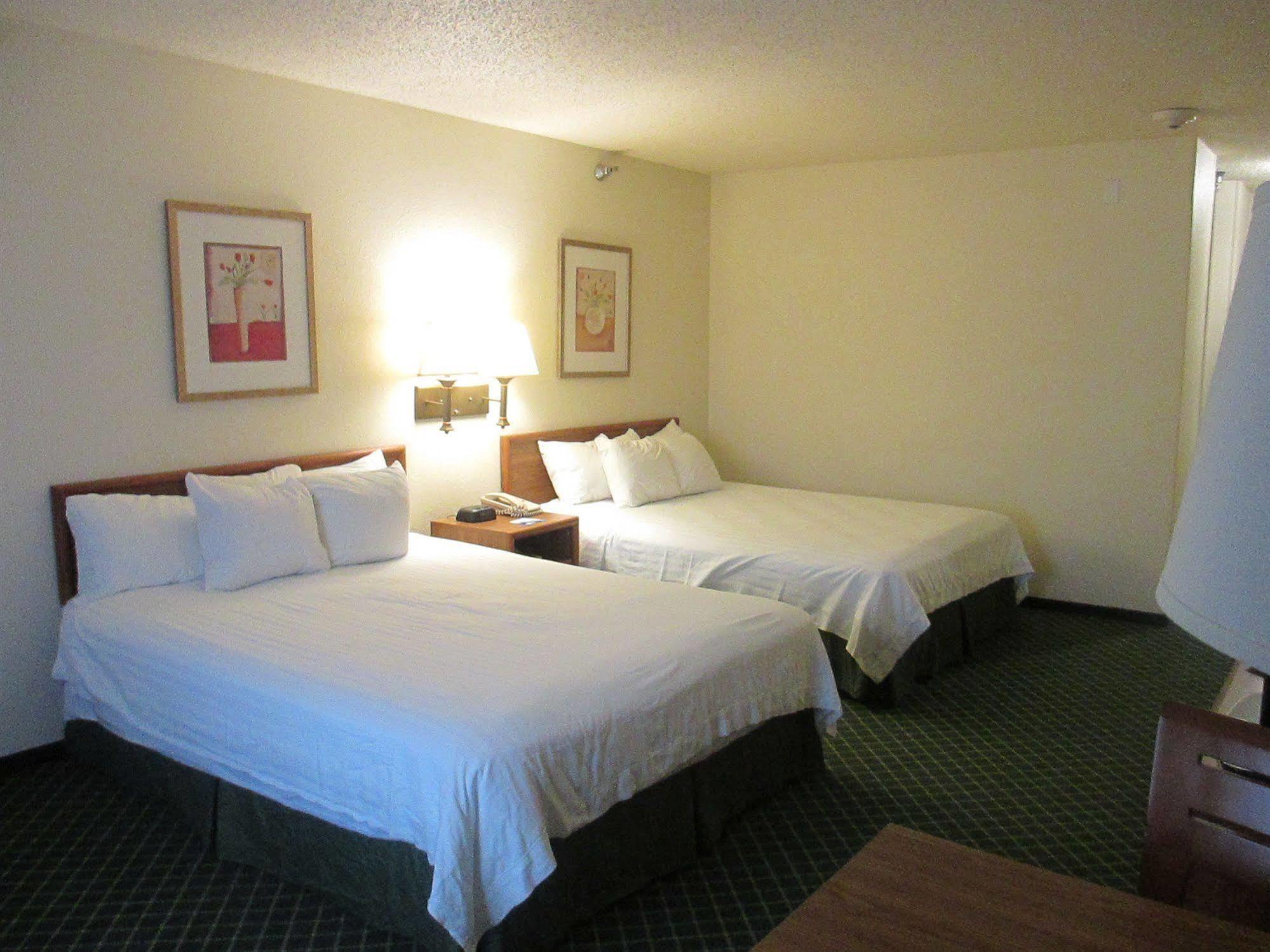 Baymont By Wyndham Salina Hotel Luaran gambar